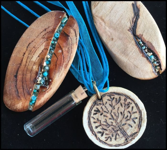 DIY Essential Oils Diffuser Necklace Made out of Wood