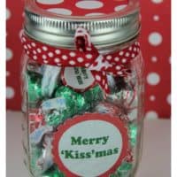 Unique Handmade Christmas Gifts: 'Kiss 'mas Gift in a Jar - iSaveA2Z.com