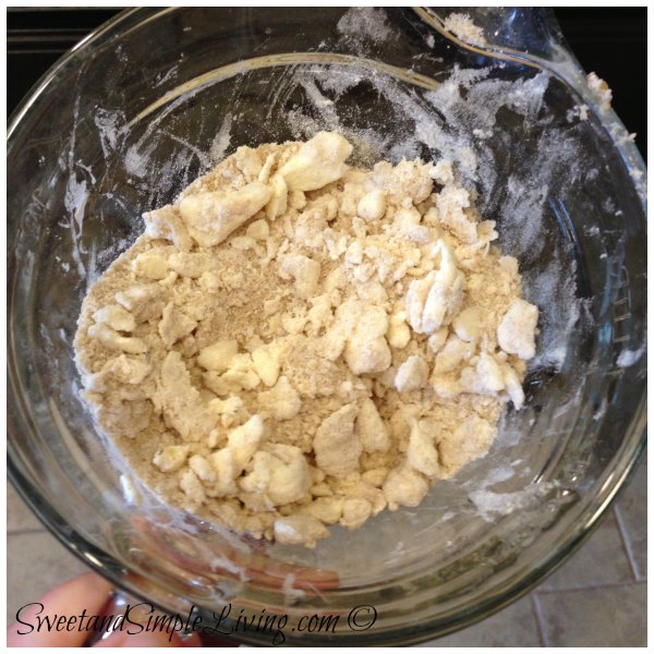 French Toast Casserole Crumble