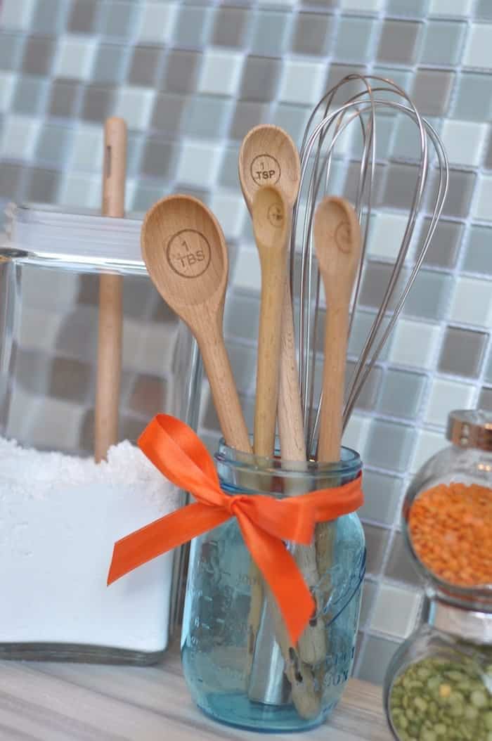 BVicHair 4 Wooden Spoons and Forks Set, Set Wooden Salad Spoons, Real  Housewives Gifts, Kitchen Gifts for Women, Handmade Gifts for Mother's Day,  Cute