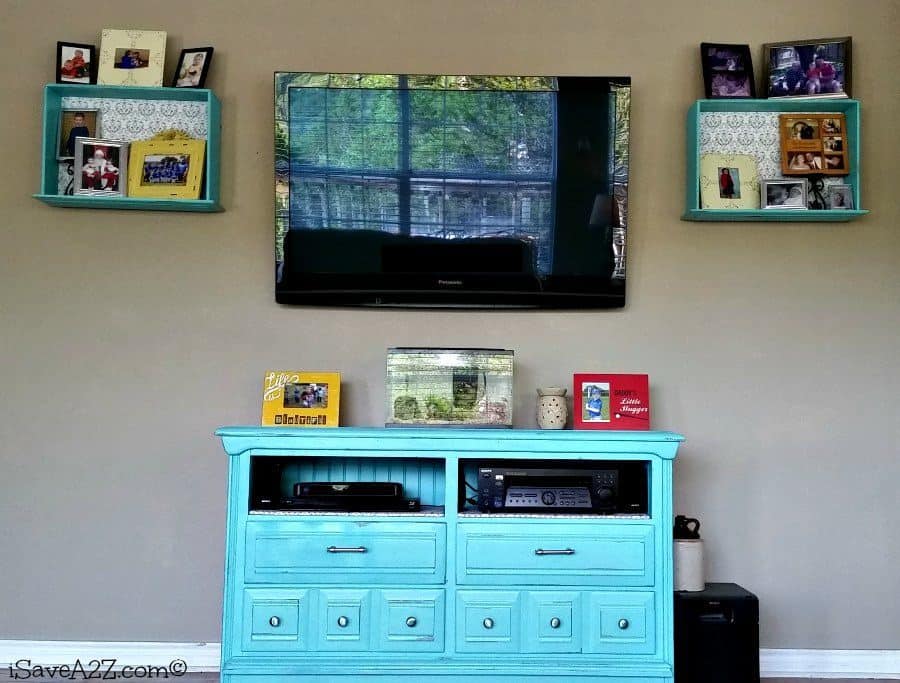 re-purposed drawers into shelves