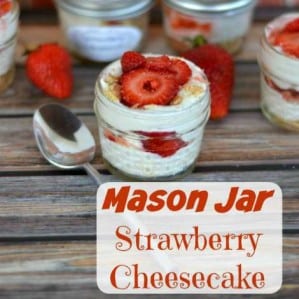 MasonJarStrawberryCheesecake