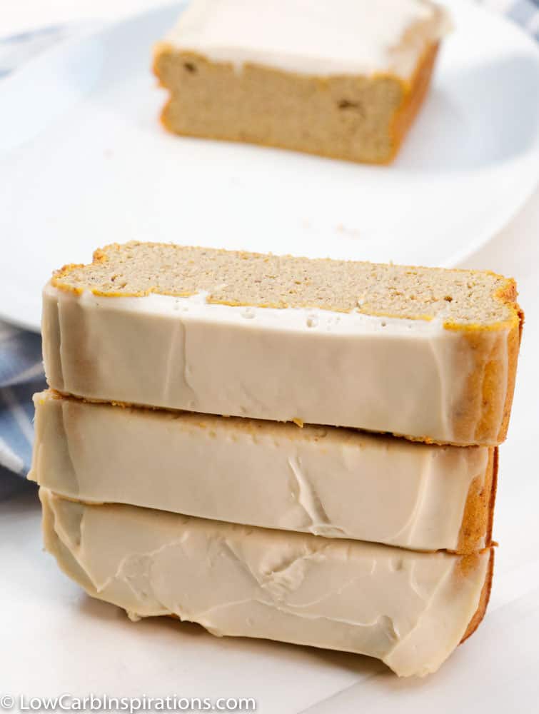 This keto pumpkin bread recipe is full of warm fall spices and delicious pumpkin flavors. You won't be able to hold yourself back with just one piece! 