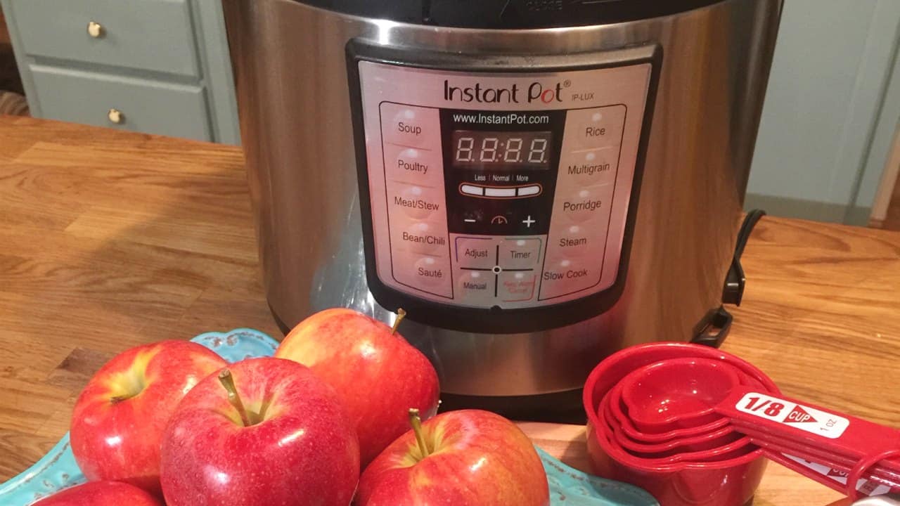 Homemade Pressure Cooker Applesauce Recipe