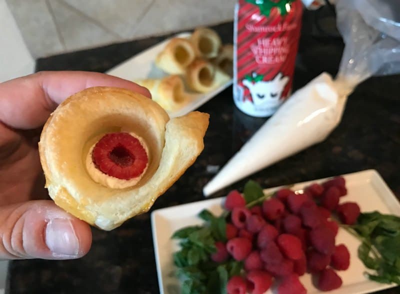 Easy Cream Horns Recipe