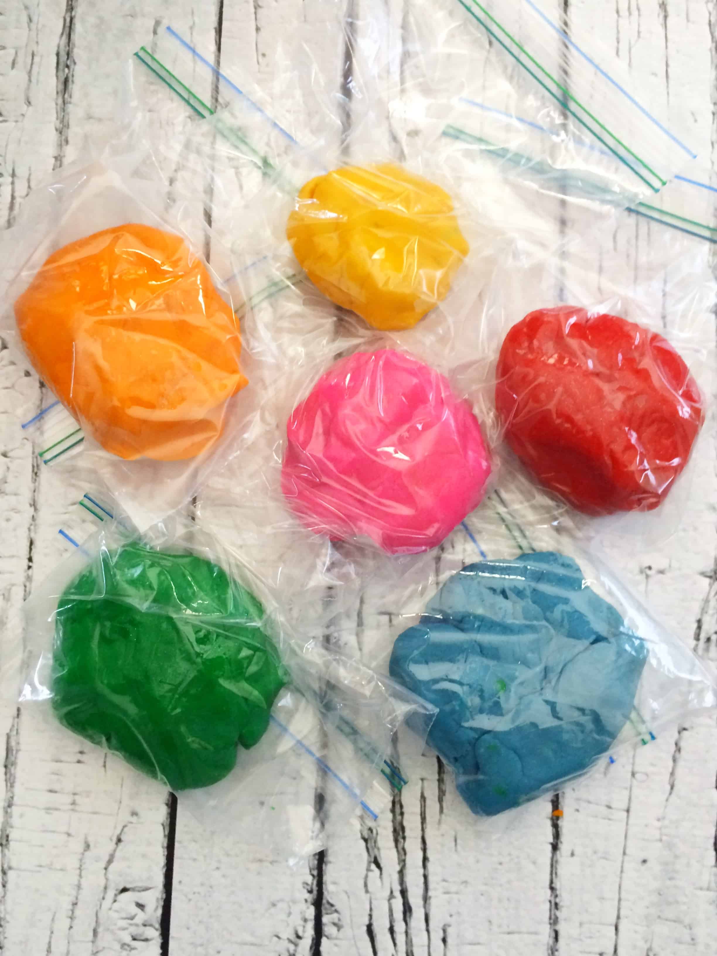 Homemade Playdough Recipe 