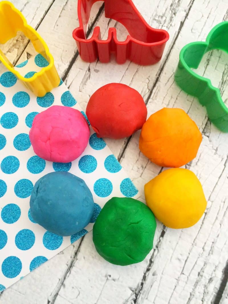 Homemade Playdough Recipe 