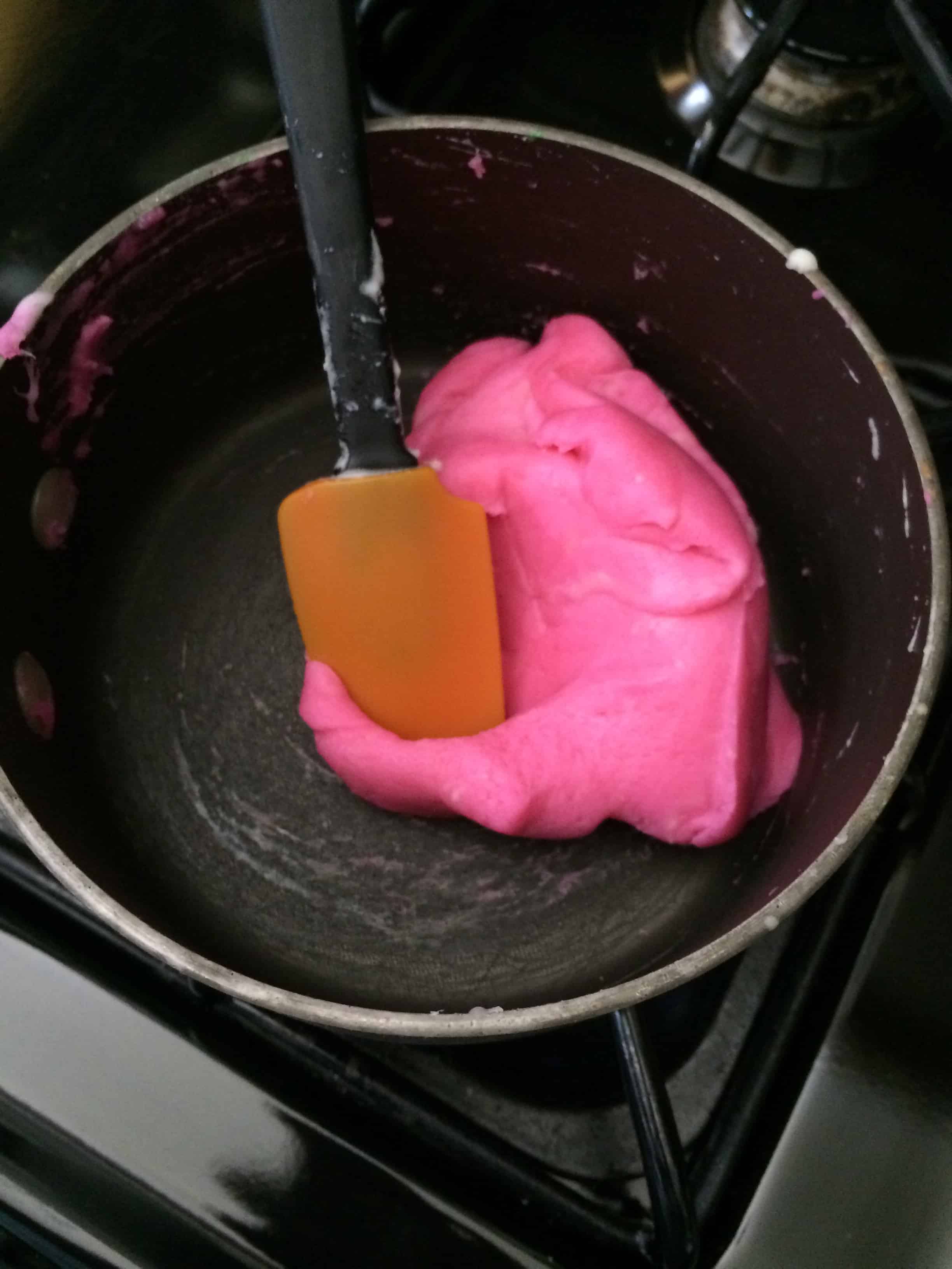 Homemade Playdough Recipe 