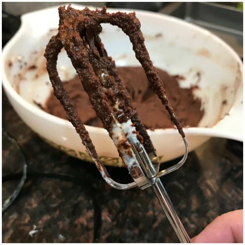 Low Carb Dark Chocolate Fudge Recipe - Keto Dessert Ideas