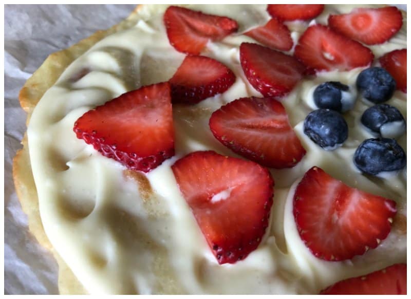 Keto Fruit Pizza Dessert Recipe