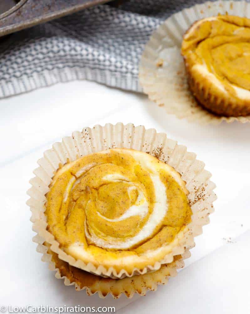 Looking for keto-friendly pumpkin recipes this fall? Look no further! These tasty keto pumpkin cheesecake cupcakes are just what you need to celebrate the cooler months of fall and even winter.