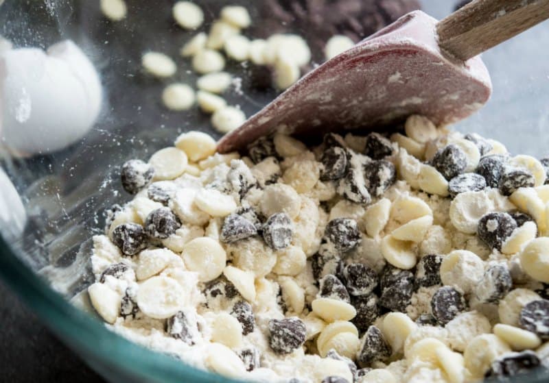 Double Chocolate Chip Cookies Bar Recipe