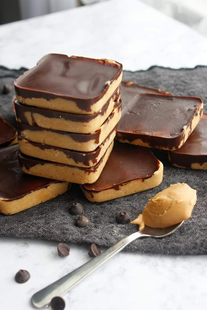 Low Carb Chocolate Peanut Butter Bars Recipe 
