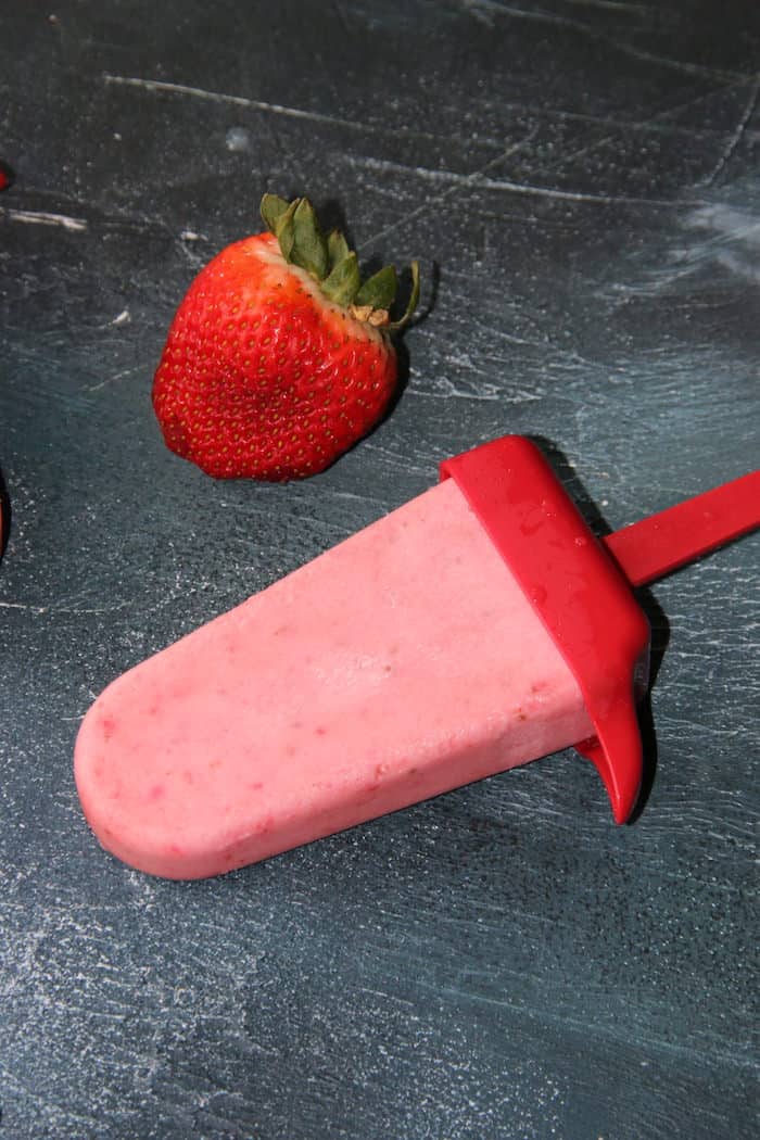 Creamy Strawberry Keto Popsicles Recipe