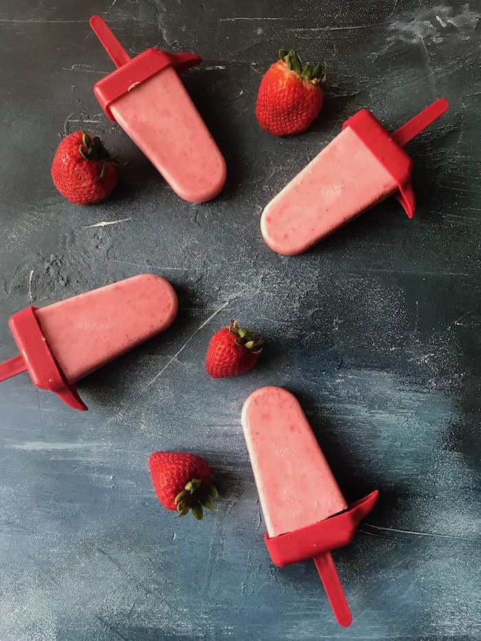Creamy Strawberry Keto Popsicles Recipe (No Sugar)