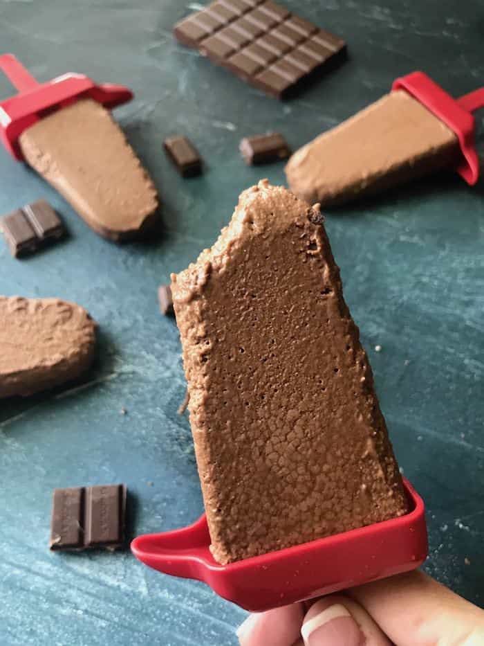 Creamy Keto Fudge Popsicles Recipe