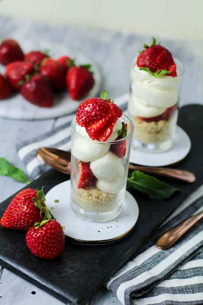 Keto No Bake Strawberry Cheesecake Parfait 