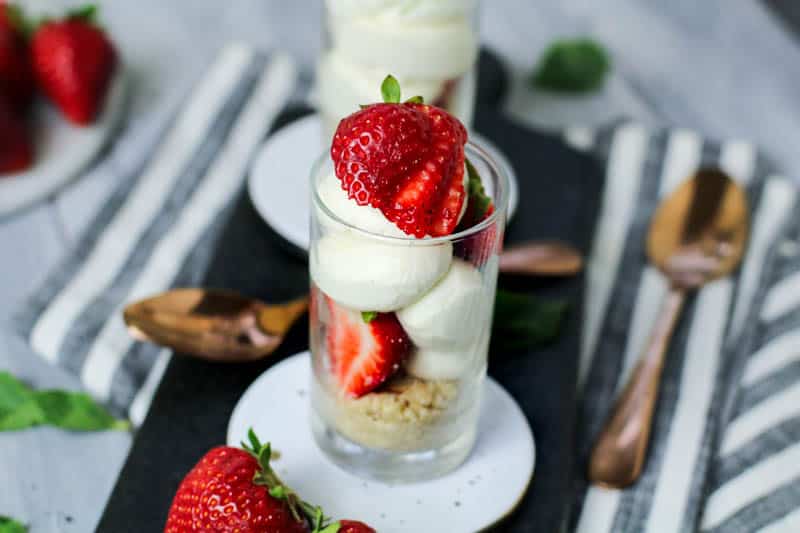 Keto No Bake Strawberry Cheesecake Parfait 